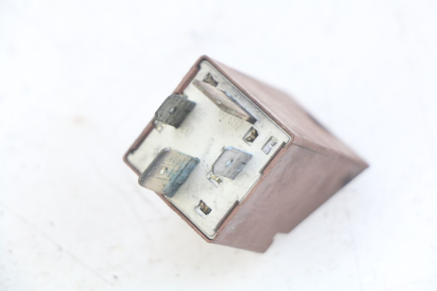 photo de STARTERRELAIS PIAGGIO X8 125 (2004 - 2007) - Detail van het onderdeel