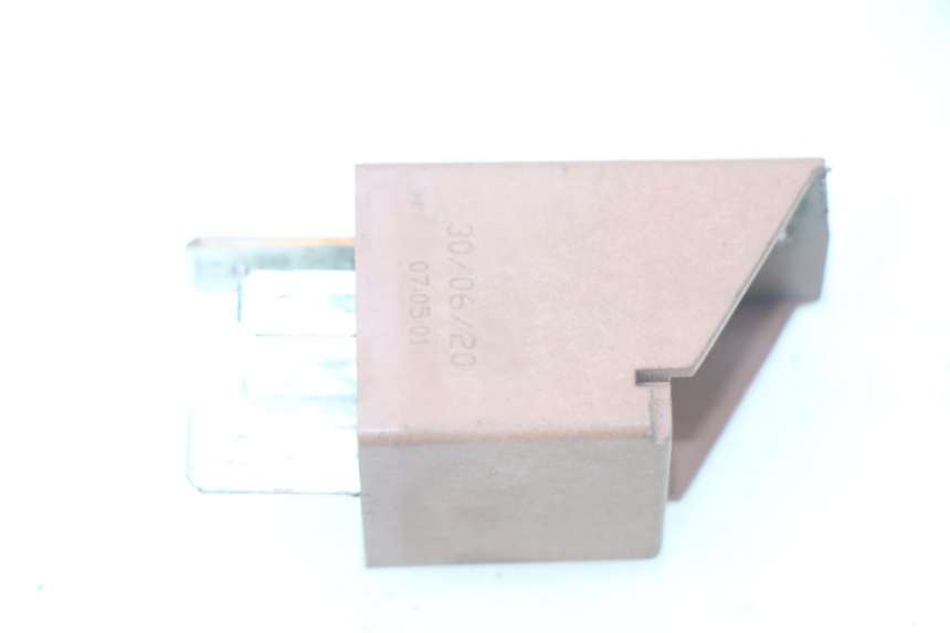 photo de STARTERRELAIS PIAGGIO X9 EVOLUTION 250 (2003 - 2007) - Detail van het onderdeel