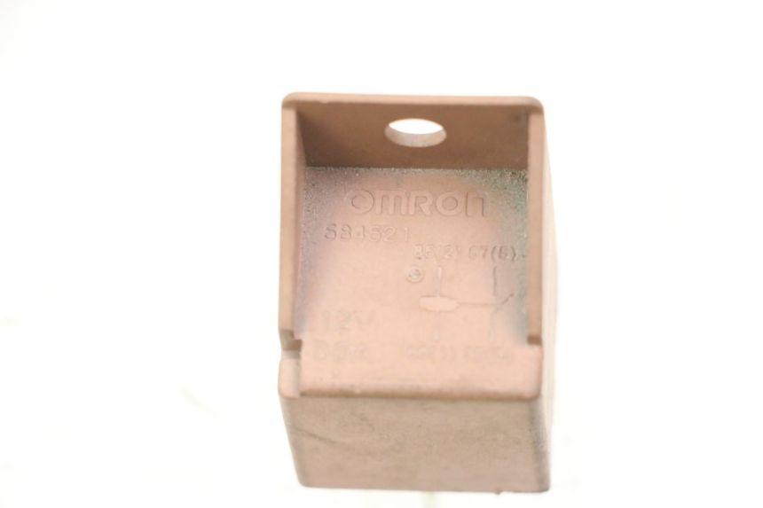 photo de STARTERRELAIS PIAGGIO XEVO - X EVO 125 (2007 - 2017) - Detail van het onderdeel