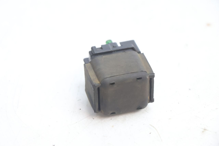 photo de STARTERRELAIS KAWASAKI ZX-6R ZX6R 600 (1995 - 1997) - Andere kijkhoek