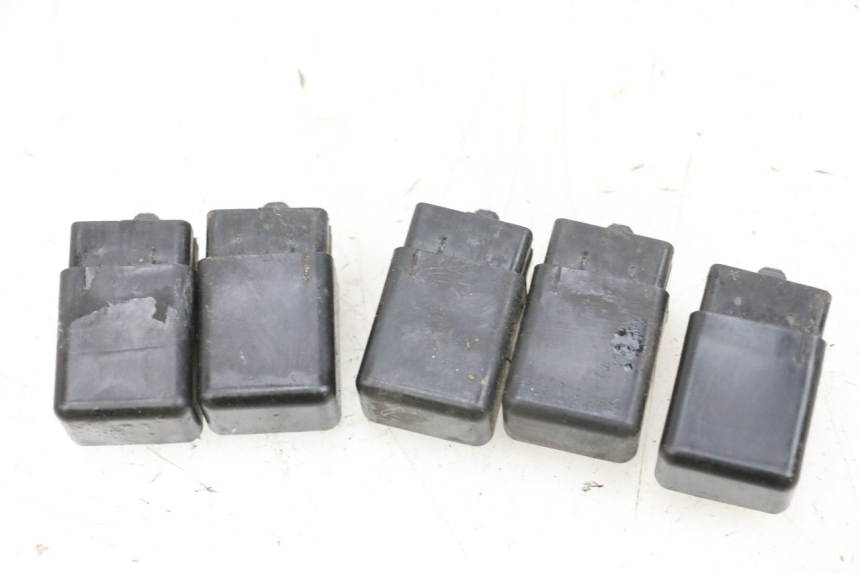 photo de ELEKTRISCH RELAIS ADIVA AD3 300 (2014 - 2020) - Detail van het onderdeel