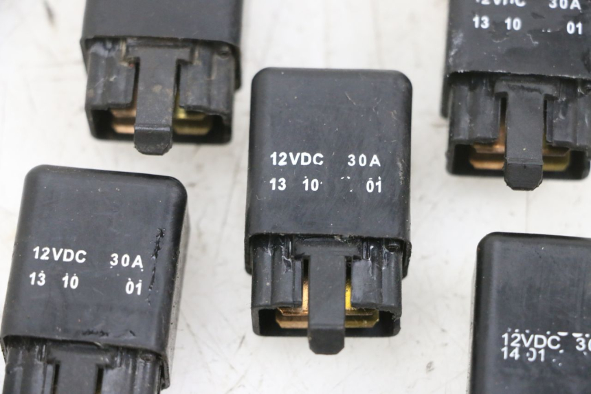 photo de ELEKTRISCH RELAIS ADIVA AD3 300 (2014 - 2020) - Andere kijkhoek