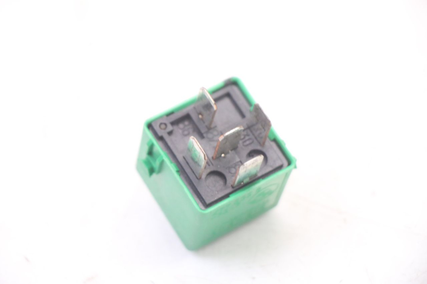 photo de ELEKTRISCH RELAIS BMW C1 125 (2000 - 2003) - Zoom op gebruiksstaat