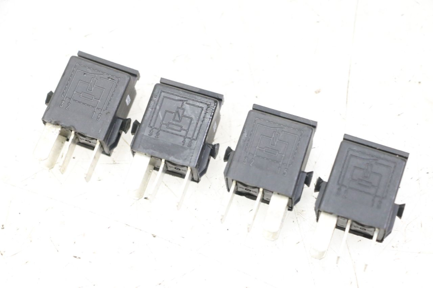 photo de ELEKTRISCH RELAIS BMW C1 125 (2000 - 2003) - Hoofdaanzicht