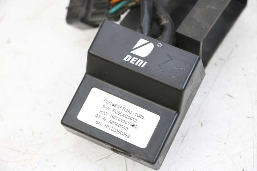 photo de ELEKTRISCH RELAIS MAG POWER BOMBERS 4T 50 (2016 - 2026) - Bevestigingspunten