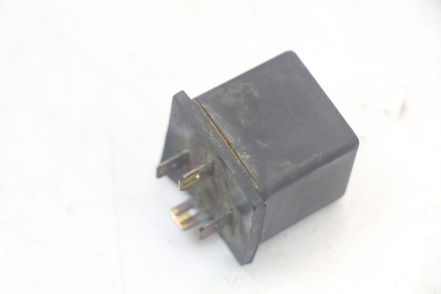 photo de ELEKTRISCH RELAIS MBK BOOSTER SPIRIT 50 (2004 - 2017) - Andere kijkhoek