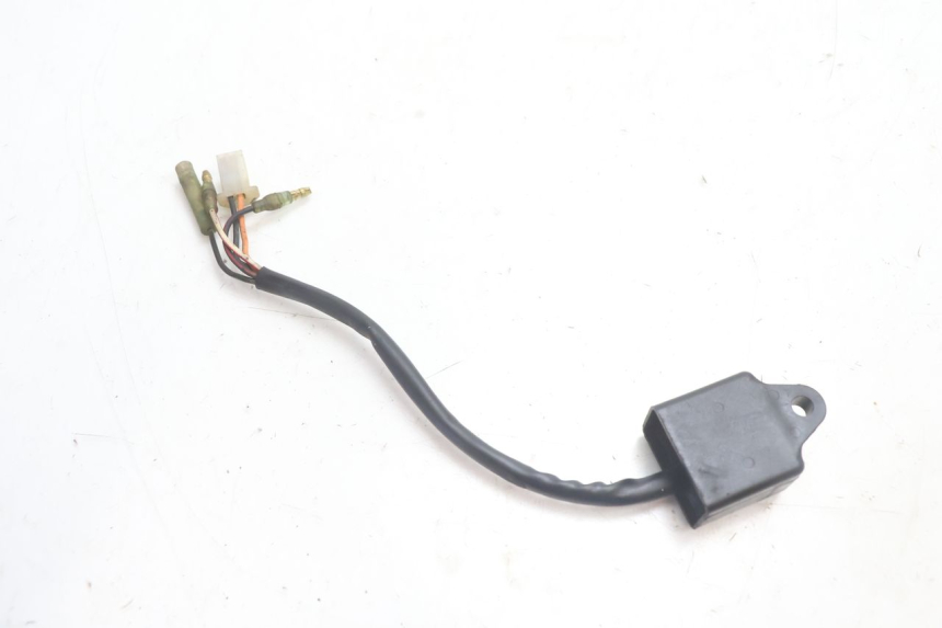 photo de ELEKTRISCH RELAIS MBK BOOSTER SPIRIT 50 (1996 - 1999) - Zoom op gebruiksstaat
