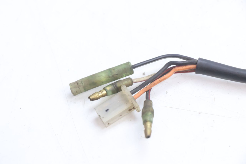 photo de ELEKTRISCH RELAIS MBK BOOSTER SPIRIT 50 (1996 - 1999) - Andere kijkhoek