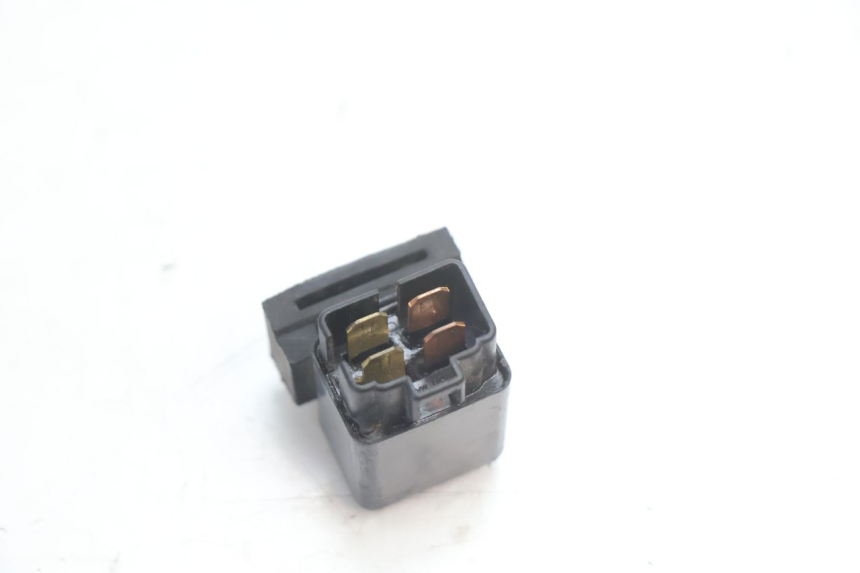 photo de ELEKTRISCH RELAIS MBK BOOSTER SPIRIT 50 (1996 - 1999) - Andere kijkhoek