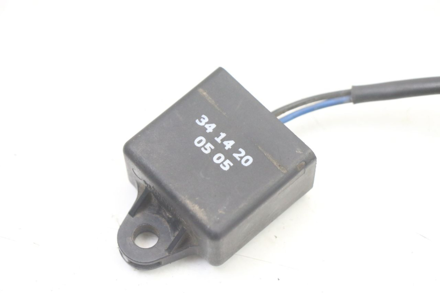 photo de ELEKTRISCH RELAIS MBK BOOSTER SPIRIT NAKED 50 (2004 - 2017) - Detail van het onderdeel