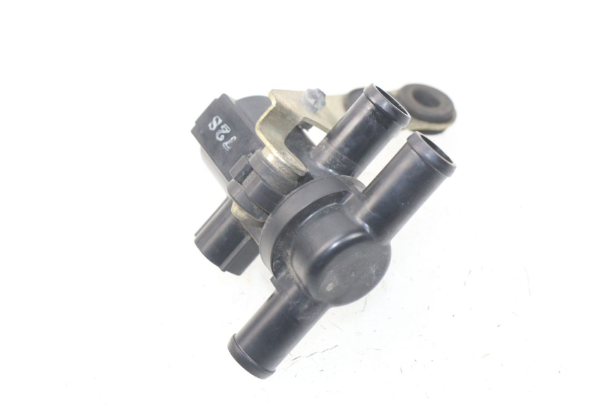 photo de ELEKTRISCH RELAIS MV AGUSTA BRUTALE R WALLY 910 (2008 - 2008) - Zoom op gebruiksstaat