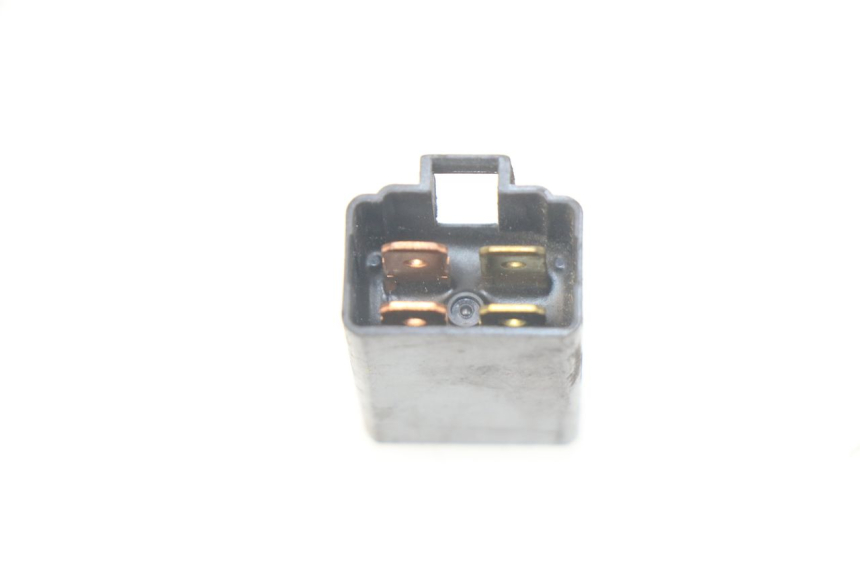 photo de ELEKTRISCH RELAIS SUZUKI BURGMAN 125 (2007 - 2014) - Zoom op gebruiksstaat