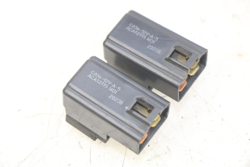 photo de ELEKTRISCH RELAIS SUZUKI BURGMAN 650 (2002 - 2004) - Hoofdaanzicht