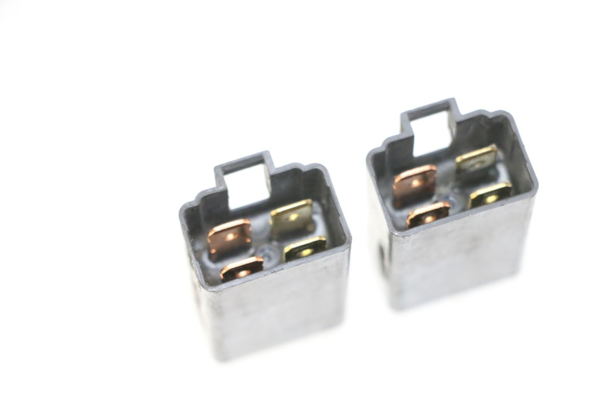 photo de ELEKTRISCH RELAIS SUZUKI BURGMAN 125 (2007 - 2014) - Andere kijkhoek