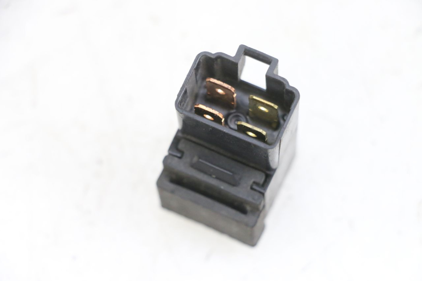 photo de ELEKTRISCH RELAIS SUZUKI BURGMAN 125 (2007 - 2014) - Zoom op gebruiksstaat