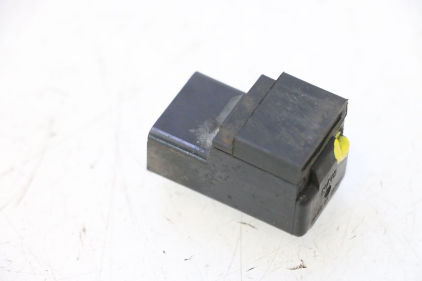 photo de ELEKTRISCH RELAIS SUZUKI BURGMAN 125 (2007 - 2014) - Andere kijkhoek