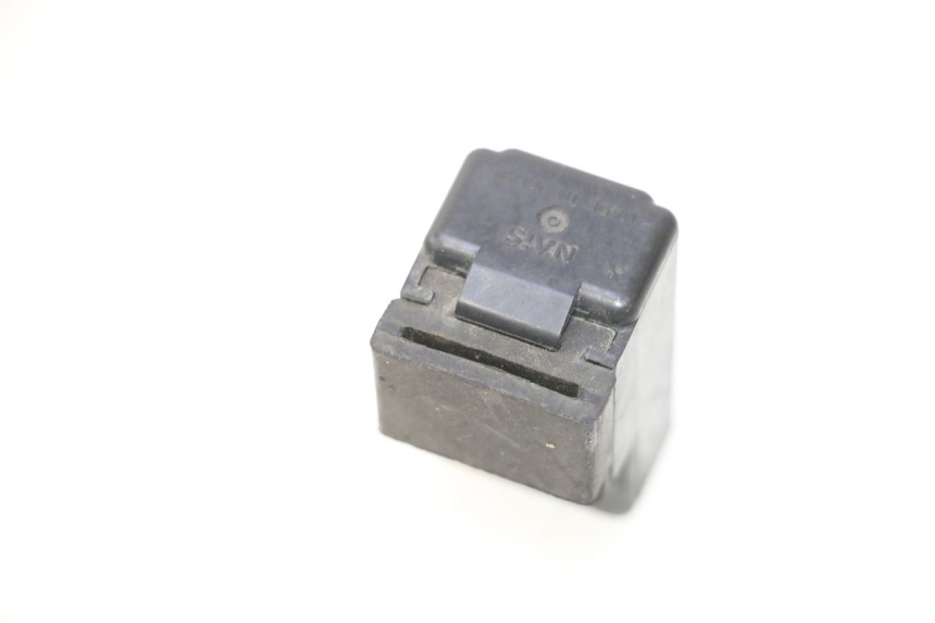 photo de ELEKTRISCH RELAIS SUZUKI BURGMAN 125 (2007 - 2014) - Detail van het onderdeel