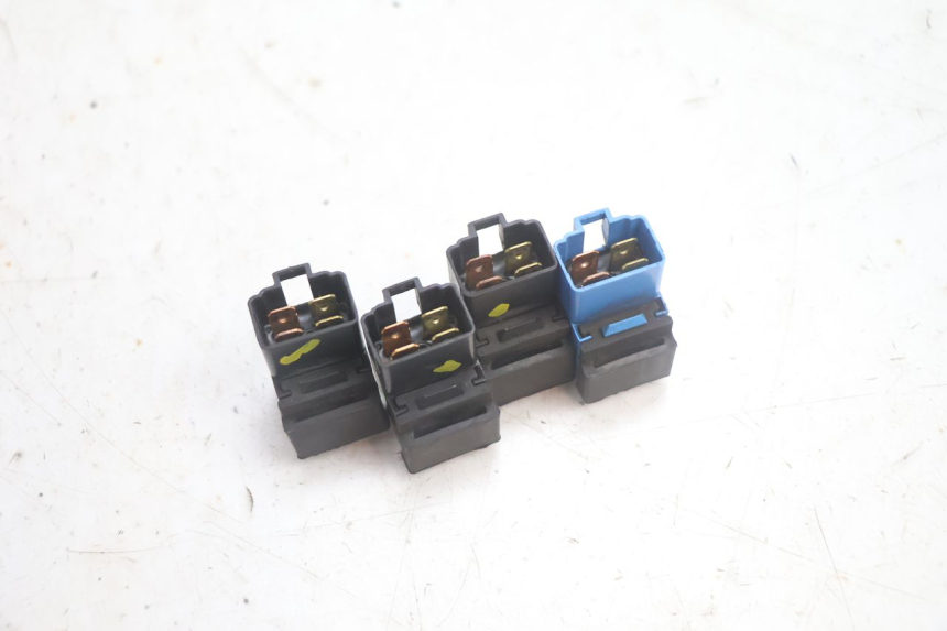 photo de ELEKTRISCH RELAIS SUZUKI BURGMAN EXECUTIVE ABS 650 (2006 - 2012) - Technische close-up