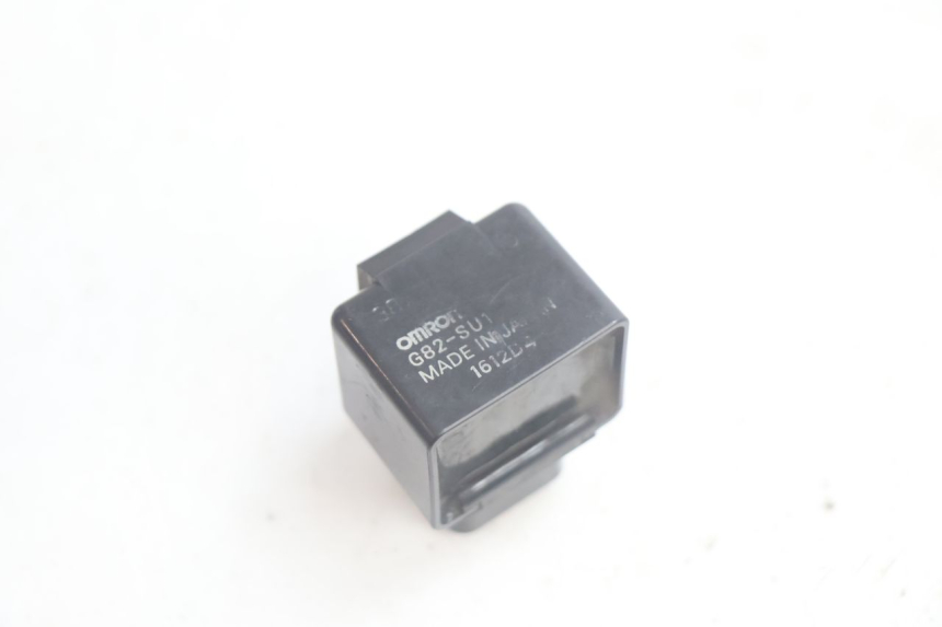 photo de ELEKTRISCH RELAIS SUZUKI BURGMAN EXECUTIVE ABS 650 (2006 - 2012) - Zoom op gebruiksstaat