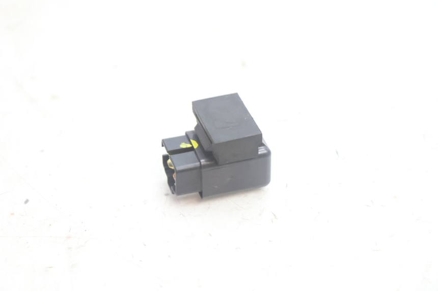 photo de ELEKTRISCH RELAIS SUZUKI BURGMAN EXECUTIVE ABS 650 (2006 - 2012) - Detail van het onderdeel