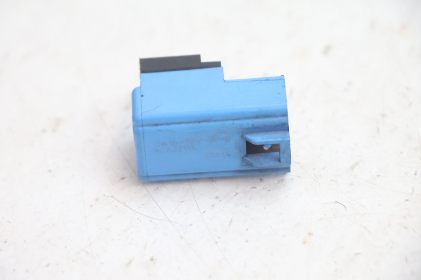 photo de ELEKTRISCH RELAIS SUZUKI BURGMAN EXECUTIVE ABS 650 (2006 - 2012) - Detail van het onderdeel