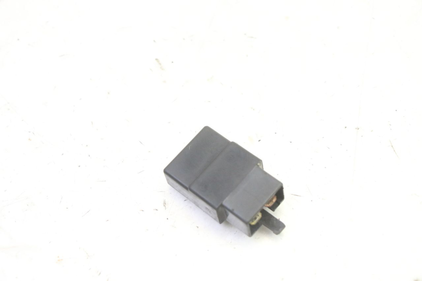 photo de ELEKTRISCH RELAIS HONDA CBR RR FIREBLADE 900 (1992 - 1994) - Andere kijkhoek