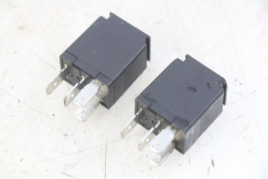 photo de ELEKTRISCH RELAIS PEUGEOT CITYSTAR AIR 125 (2014 - 2017) - Zoom op gebruiksstaat