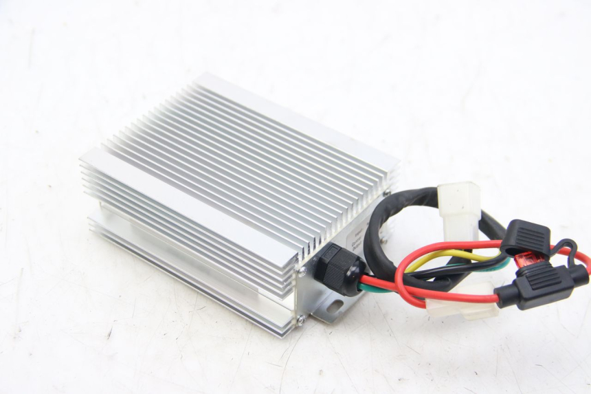 photo de ELEKTRISCH RELAIS EFUN E2GO 1 (2017 - 2021) - Hoofdaanzicht