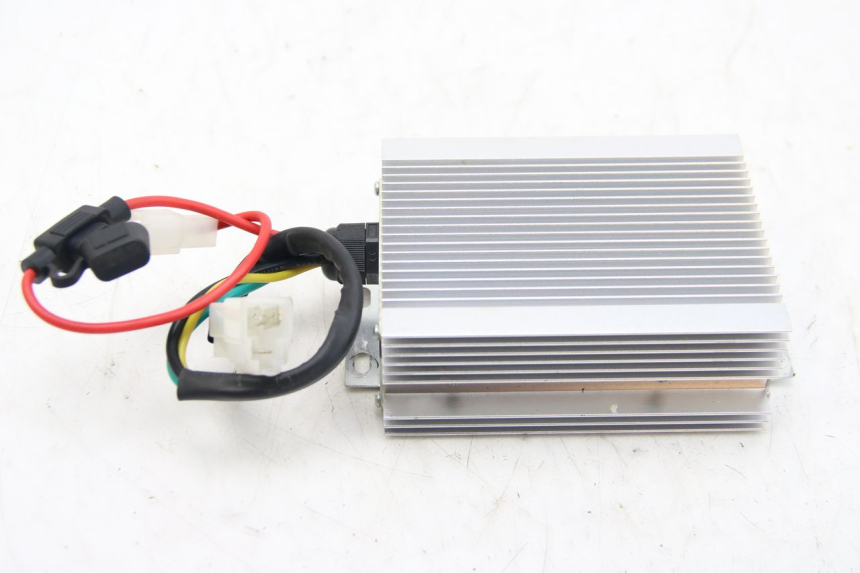 photo de ELEKTRISCH RELAIS EFUN E2GO 1 (2017 - 2021) - Zoom op gebruiksstaat