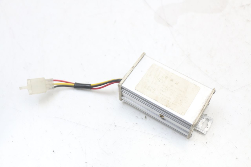 photo de ELEKTRISCH RELAIS EBROH BRAVO GLE 1 (2020 - 2024) - Zoom op gebruiksstaat