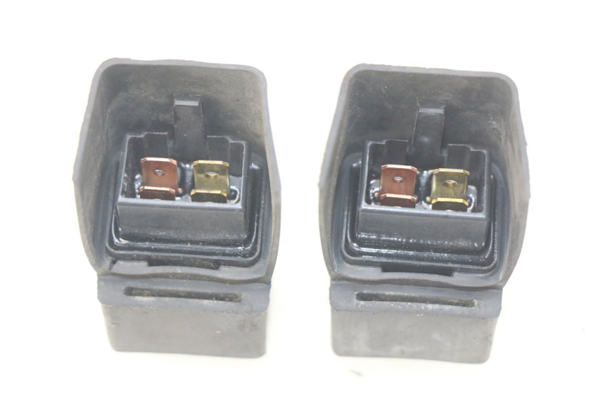 photo de ELEKTRISCH RELAIS HONDA FES PANTHEON 2T 125 (1998 - 2002) - Zoom op gebruiksstaat