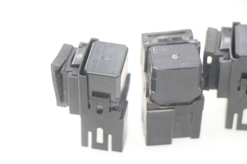 photo de ELEKTRISCH RELAIS YAMAHA FJR ABS 1300 (2016 - 2020) - Detail van het onderdeel