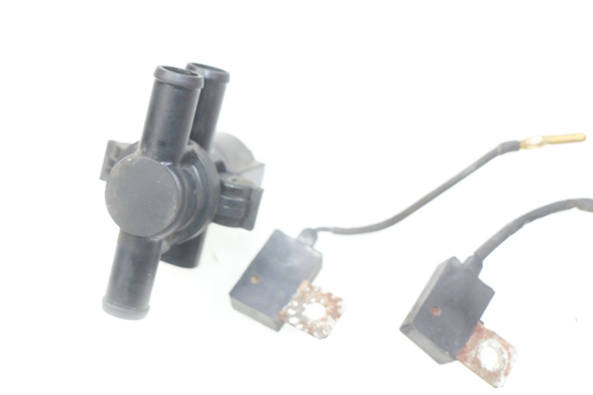 photo de ELEKTRISCH RELAIS YAMAHA FJR ABS 1300 (2016 - 2020) - Detail van het onderdeel