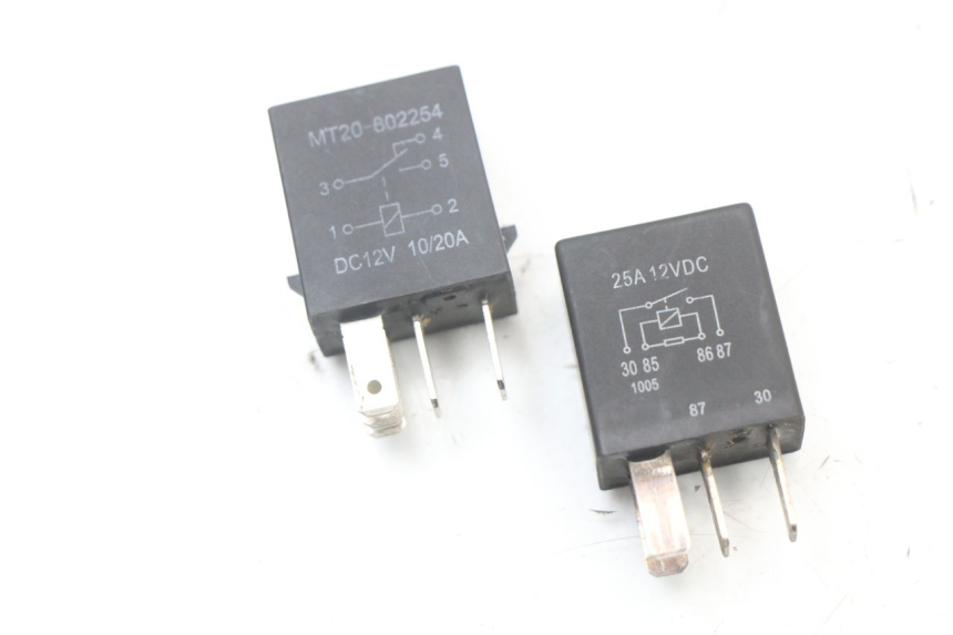 photo de ELEKTRISCH RELAIS YAMAHA FJR ABS 1300 (2006 - 2012) - Technische close-up