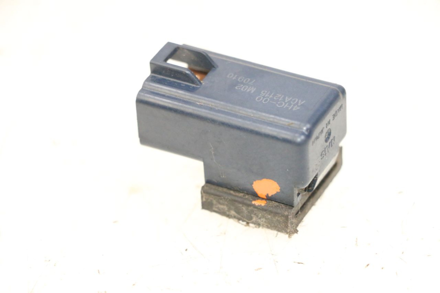 photo de ELEKTRISCH RELAIS YAMAHA FJR ABS 1300 (2006 - 2012) - Detail van het onderdeel