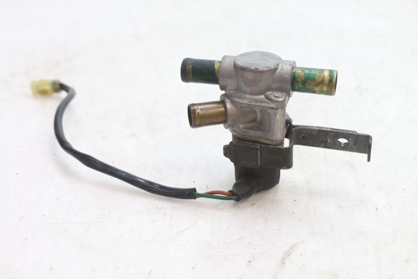 photo de ELEKTRISCH RELAIS YAMAHA FJR 1300 (2001 - 2005) - Detail van het onderdeel