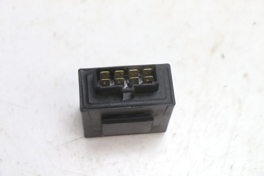 photo de ELEKTRISCH RELAIS YAMAHA FJR 1300 (2001 - 2005) - Zoom op gebruiksstaat