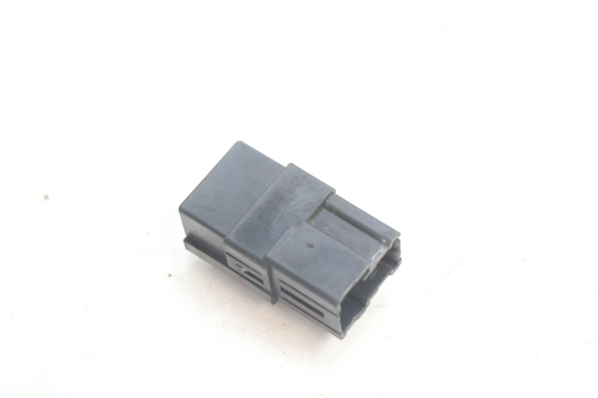 photo de ELEKTRISCH RELAIS YAMAHA FJR 1300 (2001 - 2005) - Detail van het onderdeel
