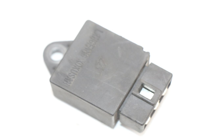 photo de ELEKTRISCH RELAIS PIAGGIO FLY 2T 50 (2004 - 2017) - Detail van het onderdeel