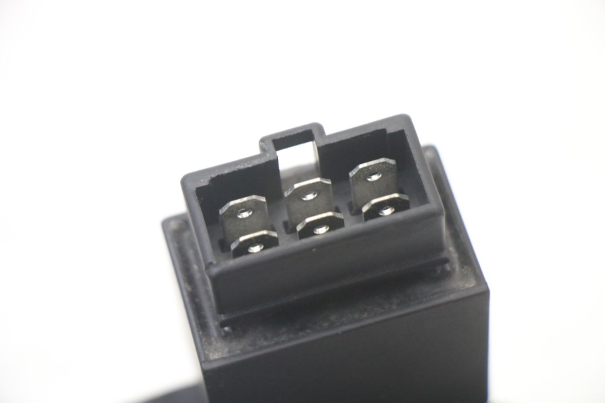 photo de ELEKTRISCH RELAIS PIAGGIO FLY 2T 50 (2004 - 2017) - Zoom op gebruiksstaat