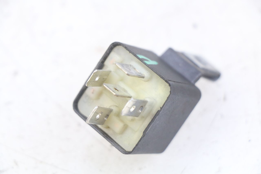 photo de ELEKTRISCH RELAIS PIAGGIO FLY 4T 50 (2013 - 2017) - Zoom op gebruiksstaat