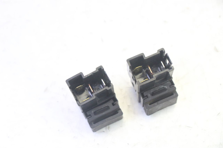 photo de ELEKTRISCH RELAIS YAMAHA FZ6 N FAZER 600 (2004 - 2006) - Zoom op gebruiksstaat