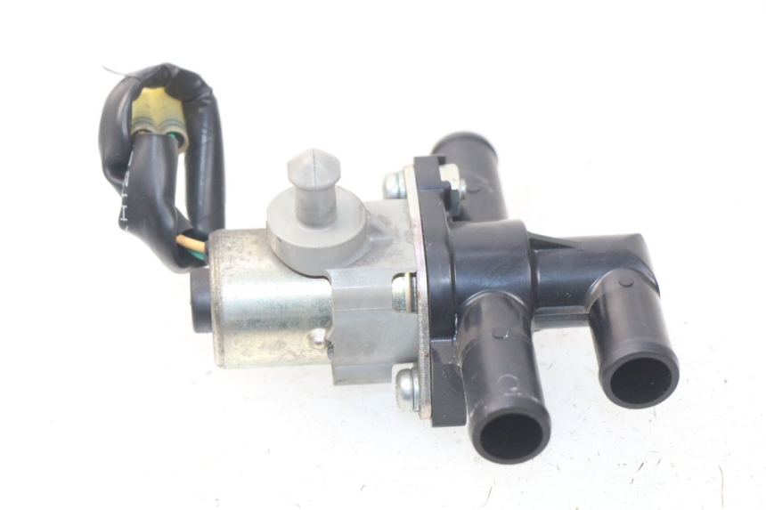 photo de ELEKTRISCH RELAIS YAMAHA FZ8 800 (2010 - 2016) - Zoom op gebruiksstaat