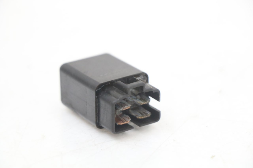 photo de ELEKTRISCH RELAIS SUZUKI GN 125 (1997 - 2000) - Detail van het onderdeel