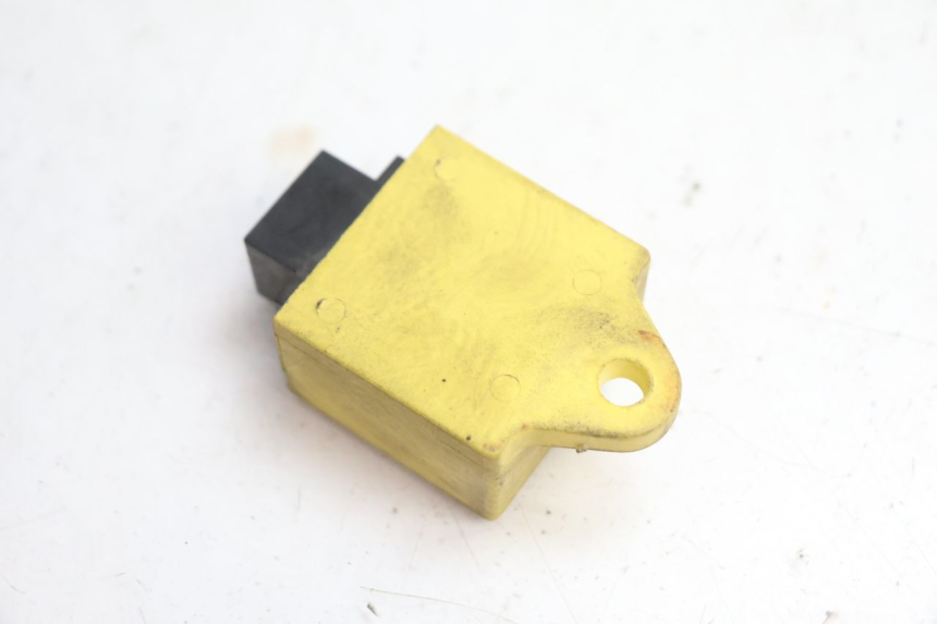 photo de ELEKTRISCH RELAIS GILERA GP 800 (2007 - 2013) - Andere kijkhoek