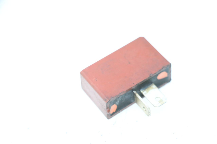 photo de ELEKTRISCH RELAIS KAWASAKI GPX F ZX750F 750 (1986 - 1990) - Detail van het onderdeel