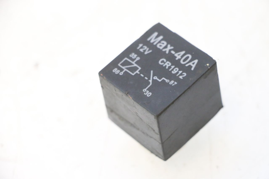 photo de ELEKTRISCH RELAIS KAWASAKI GPX F ZX750F 750 (1986 - 1990) - Hoofdaanzicht