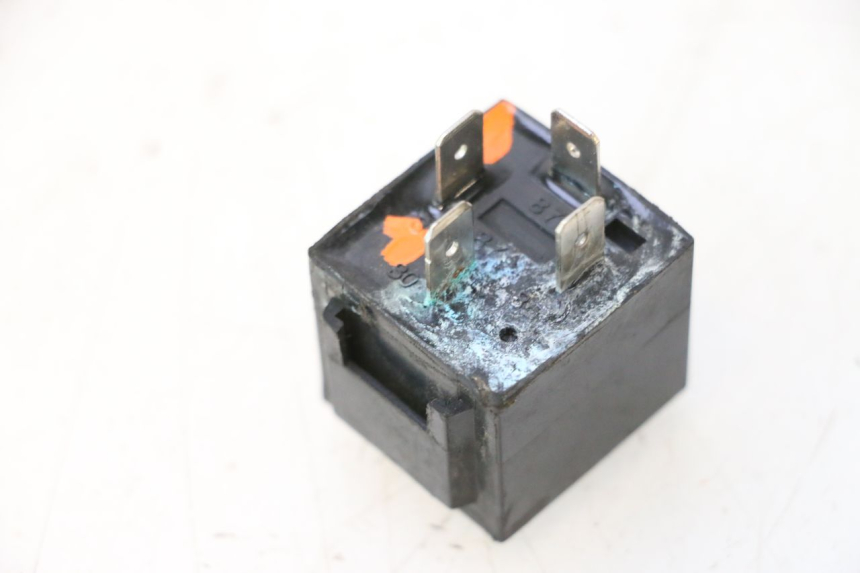 photo de ELEKTRISCH RELAIS KAWASAKI GPX F ZX750F 750 (1986 - 1990) - Andere kijkhoek