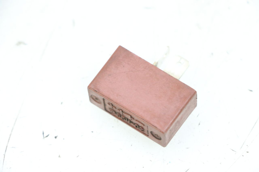 photo de ELEKTRISCH RELAIS KAWASAKI GPX R WARBIRD 600 (1988 - 1993) - Andere kijkhoek