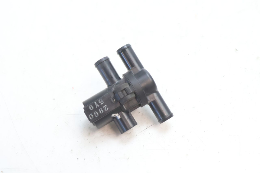 photo de ELEKTRISCH RELAIS SUZUKI GSR 600 (2005 - 2012) - Hoofdaanzicht